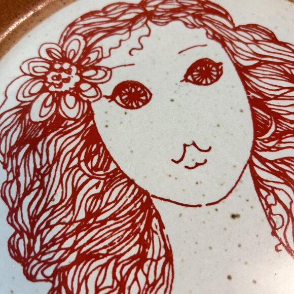 Vintage 70s Ceramic Plate | Boho Girl Portrait by Louis Bonneville | Pottery Art - Picture 3 of 4